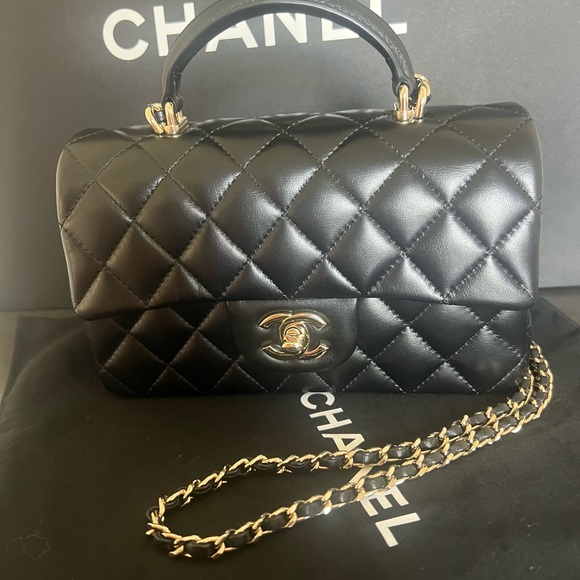Chanel mini top handle black lambskin - Picture 8 of 11